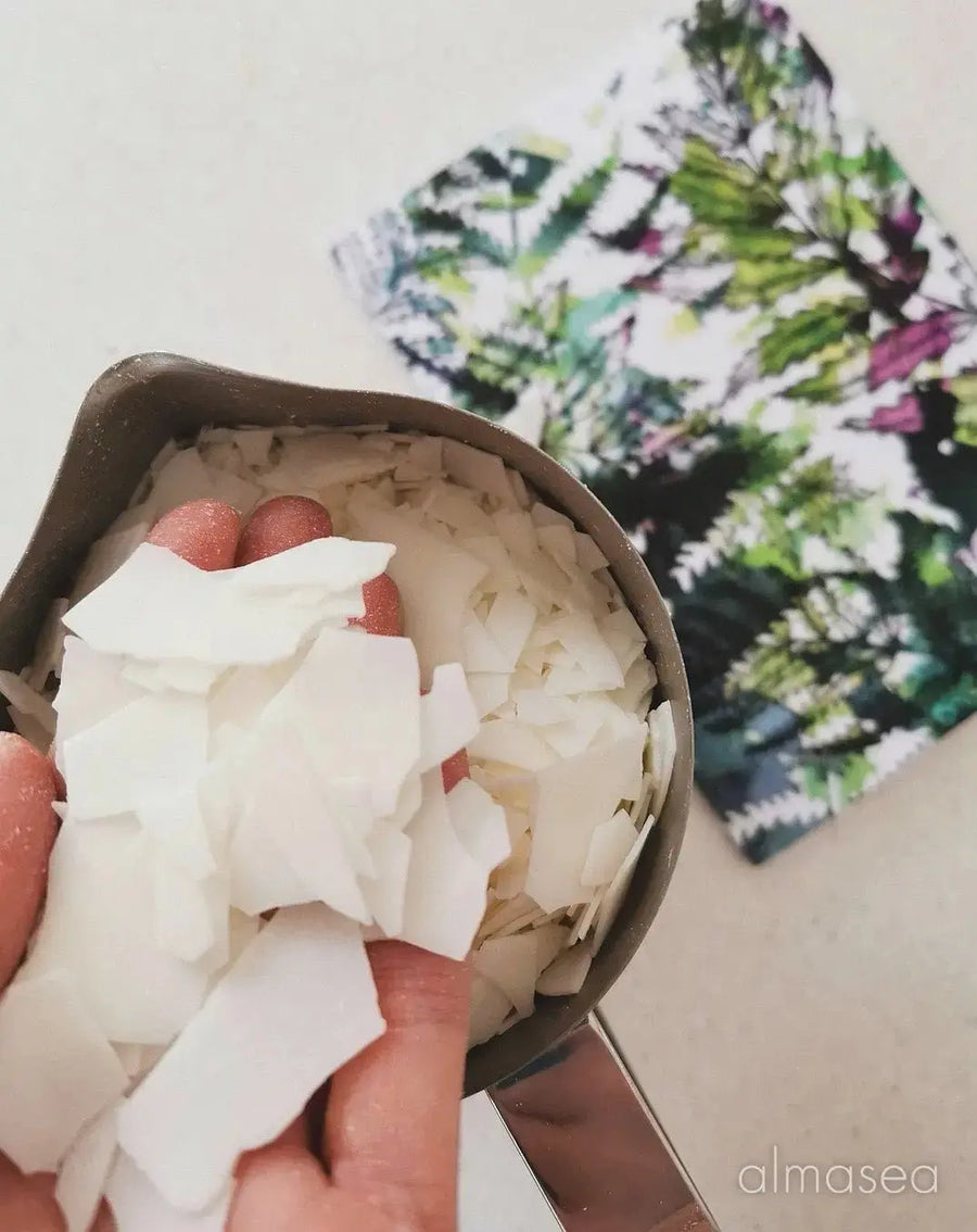 10 Reasons Why Soy Wax Melts and Candles Outshine Paraffin Wax - Almasea