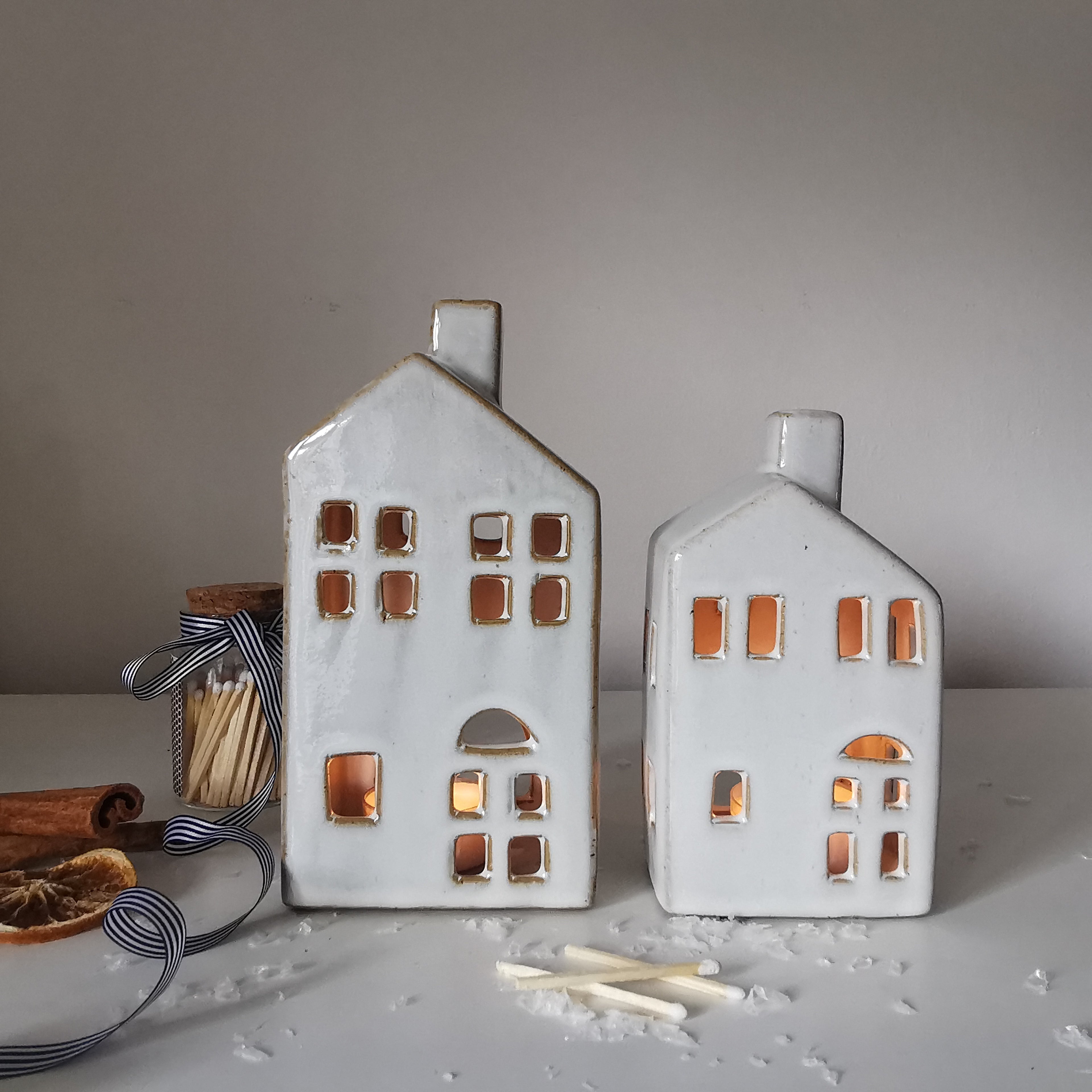 Reactive Glazed House T light Holder