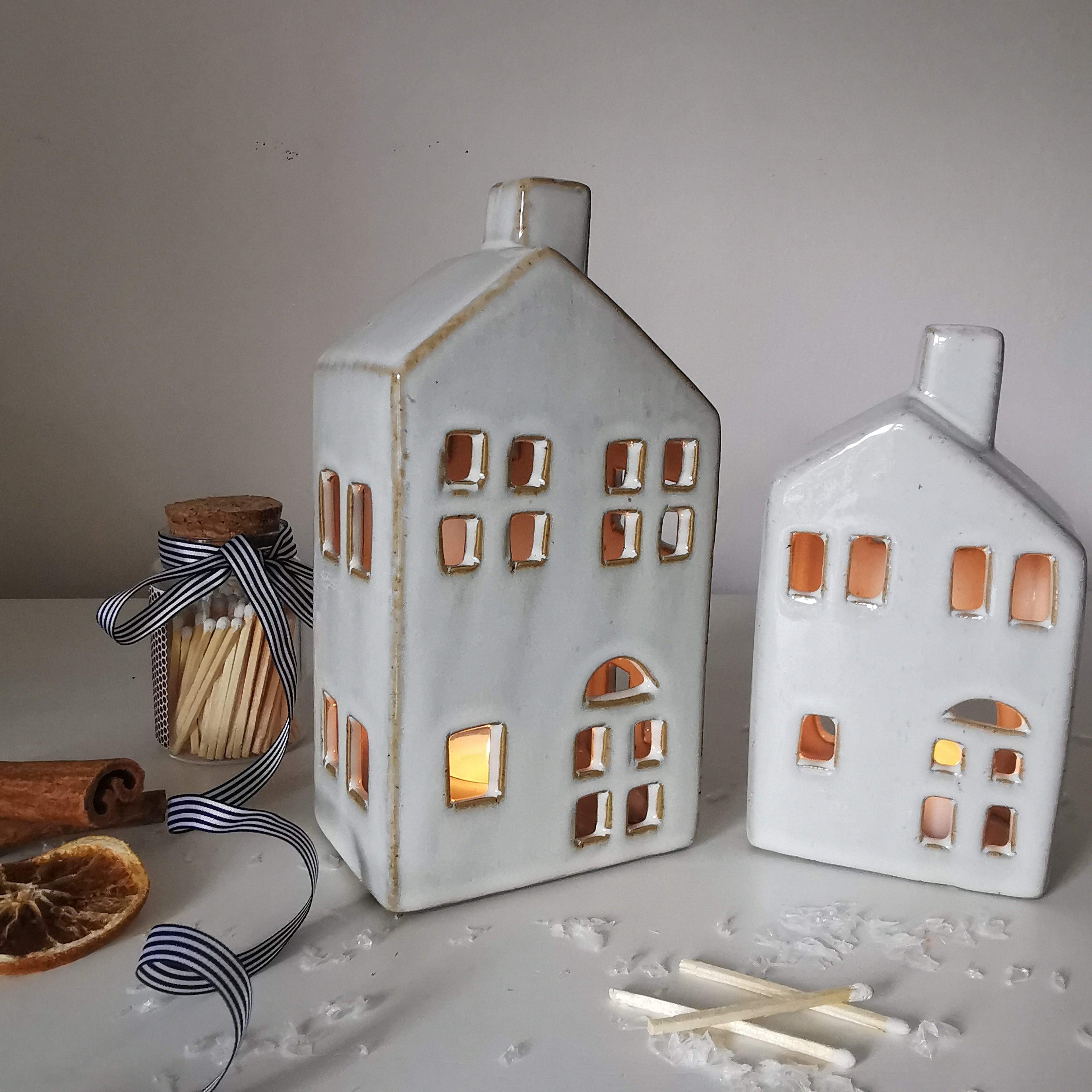 Reactive Glazed House T light Holder