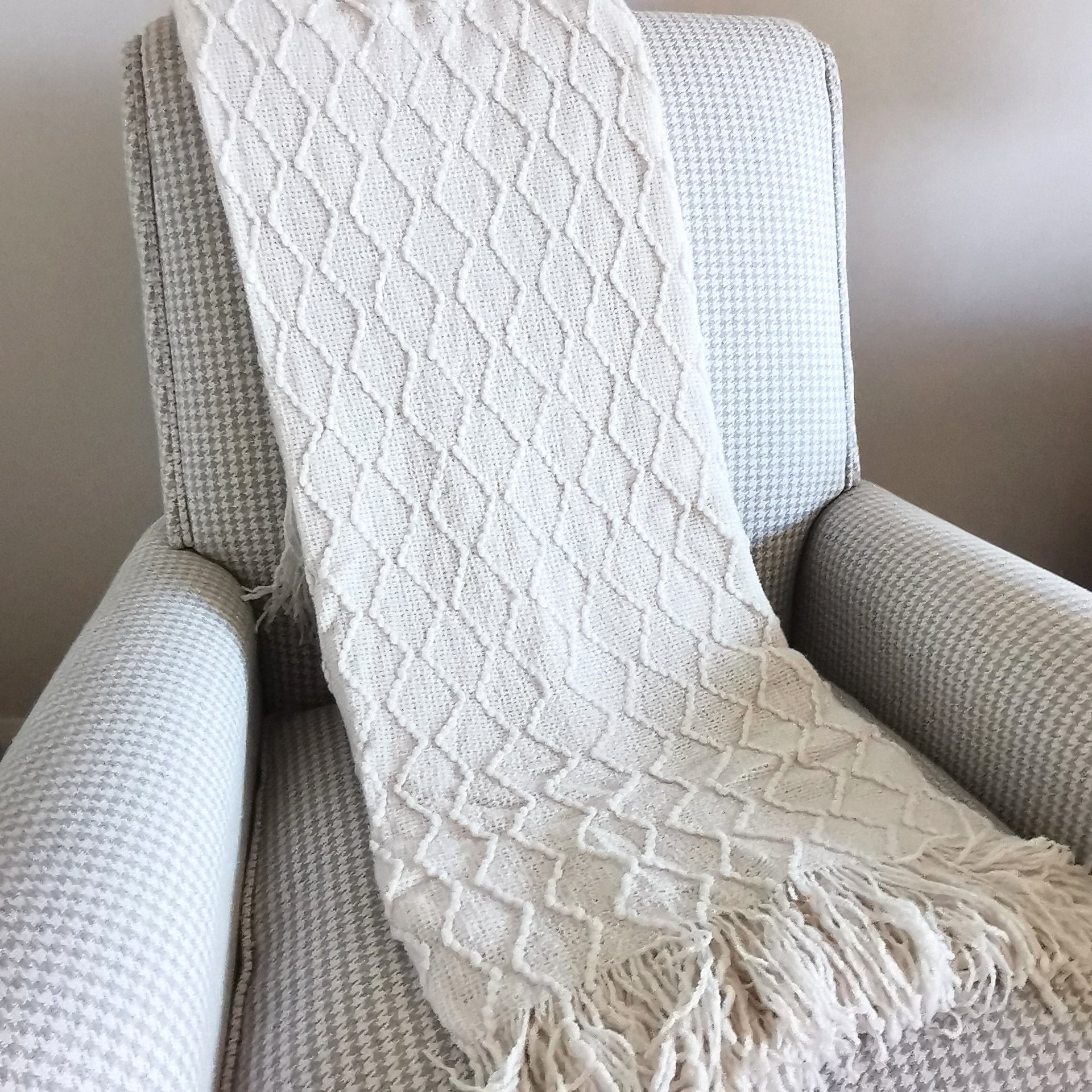 Blossom Diamond Weave Throw
