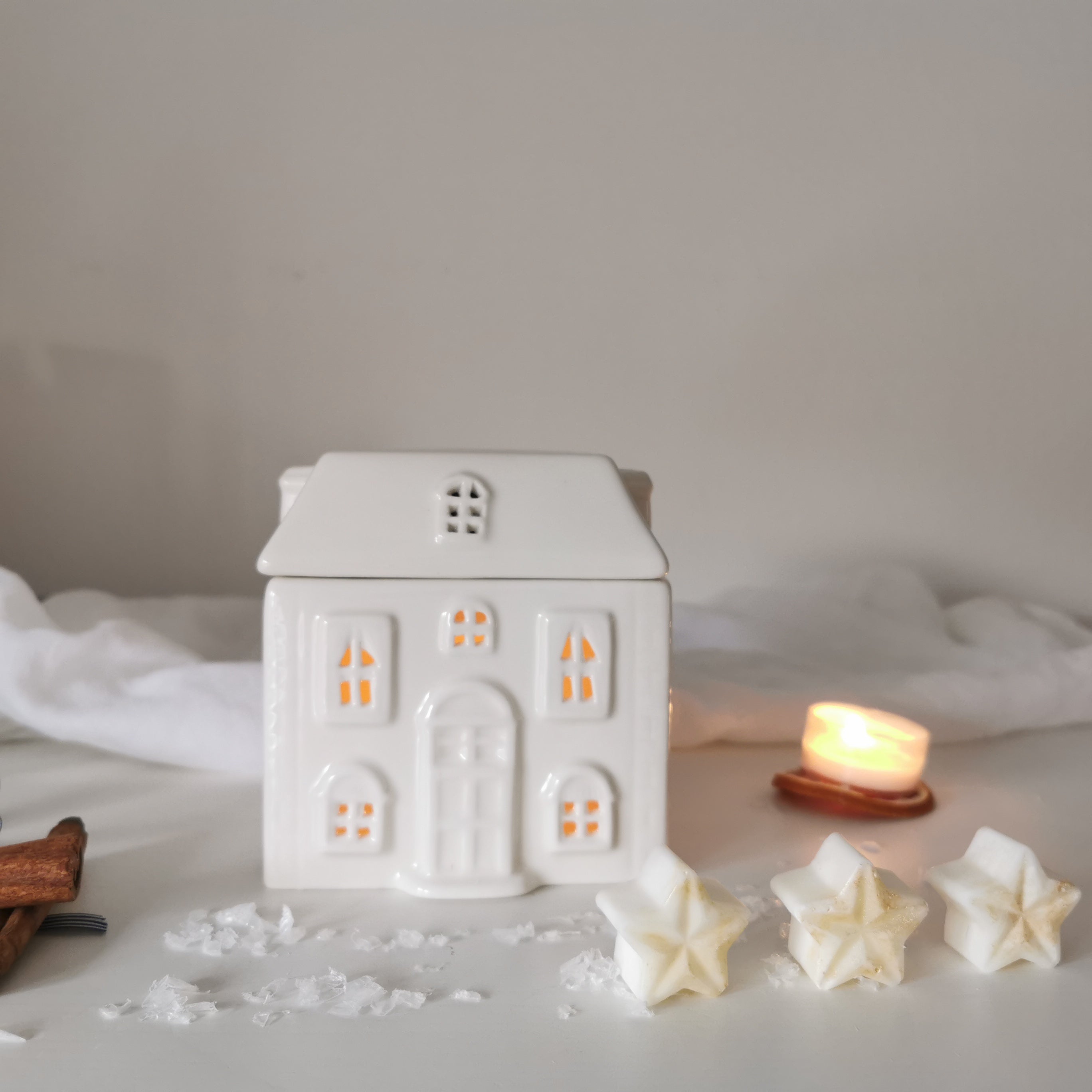 White House Ceramic Wax Burner