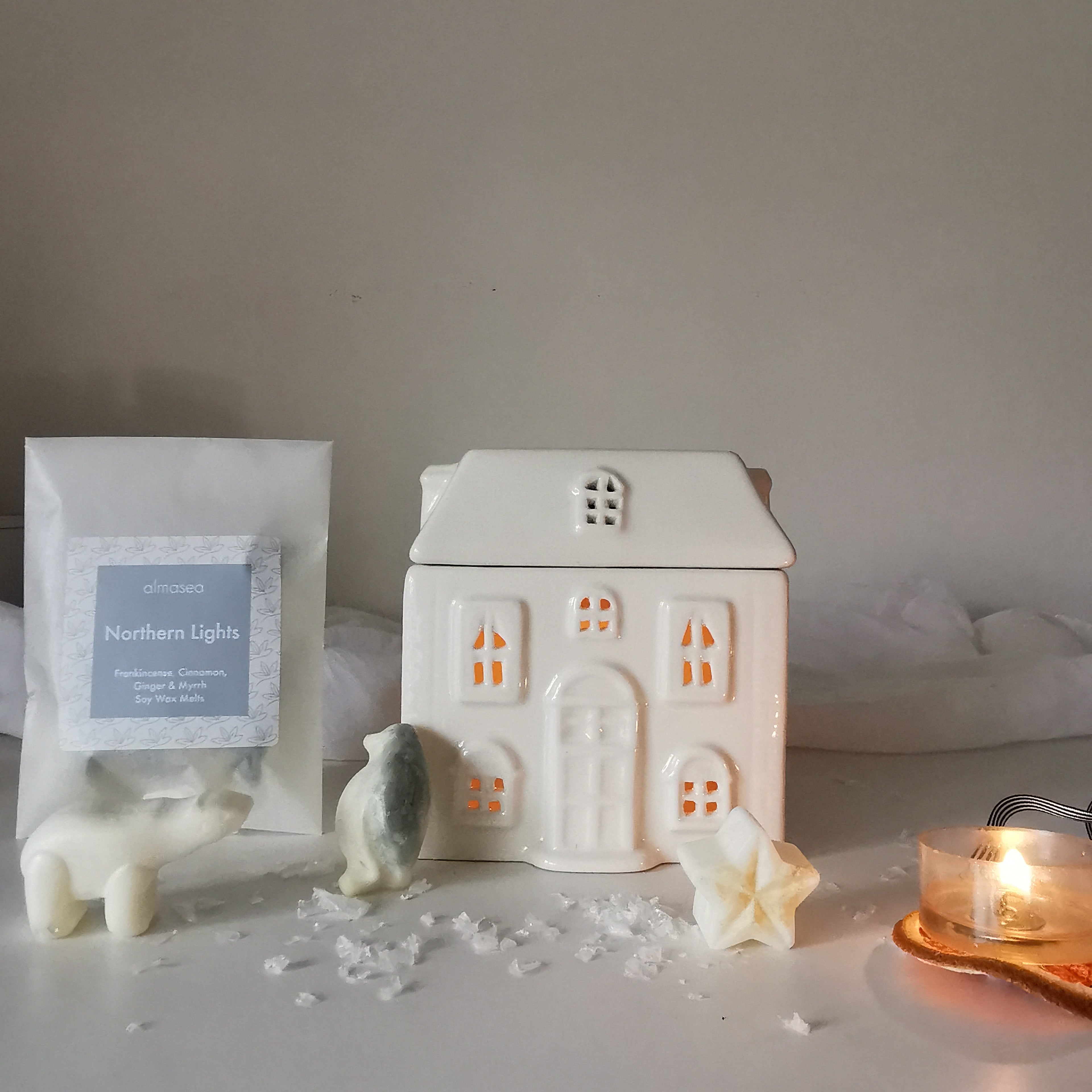 White House Ceramic Wax Burner