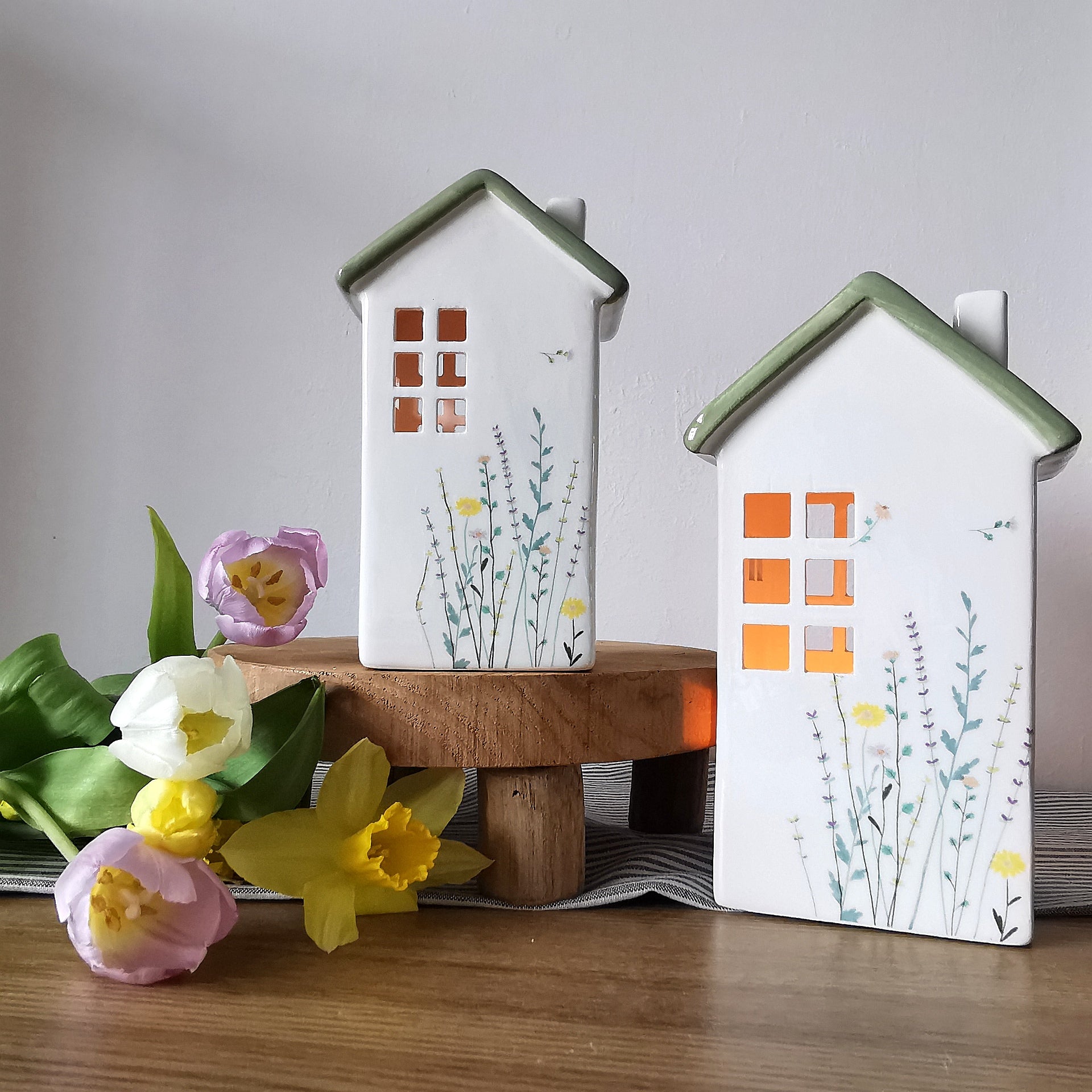 Floral House Tea light holder