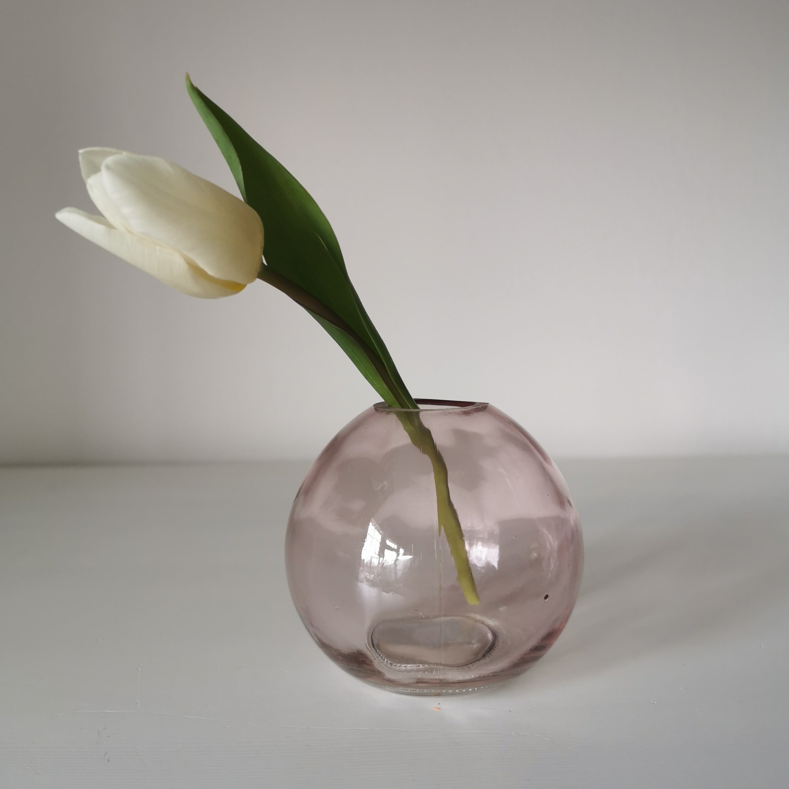 Round Globe Shaped Glass Vase 8cm