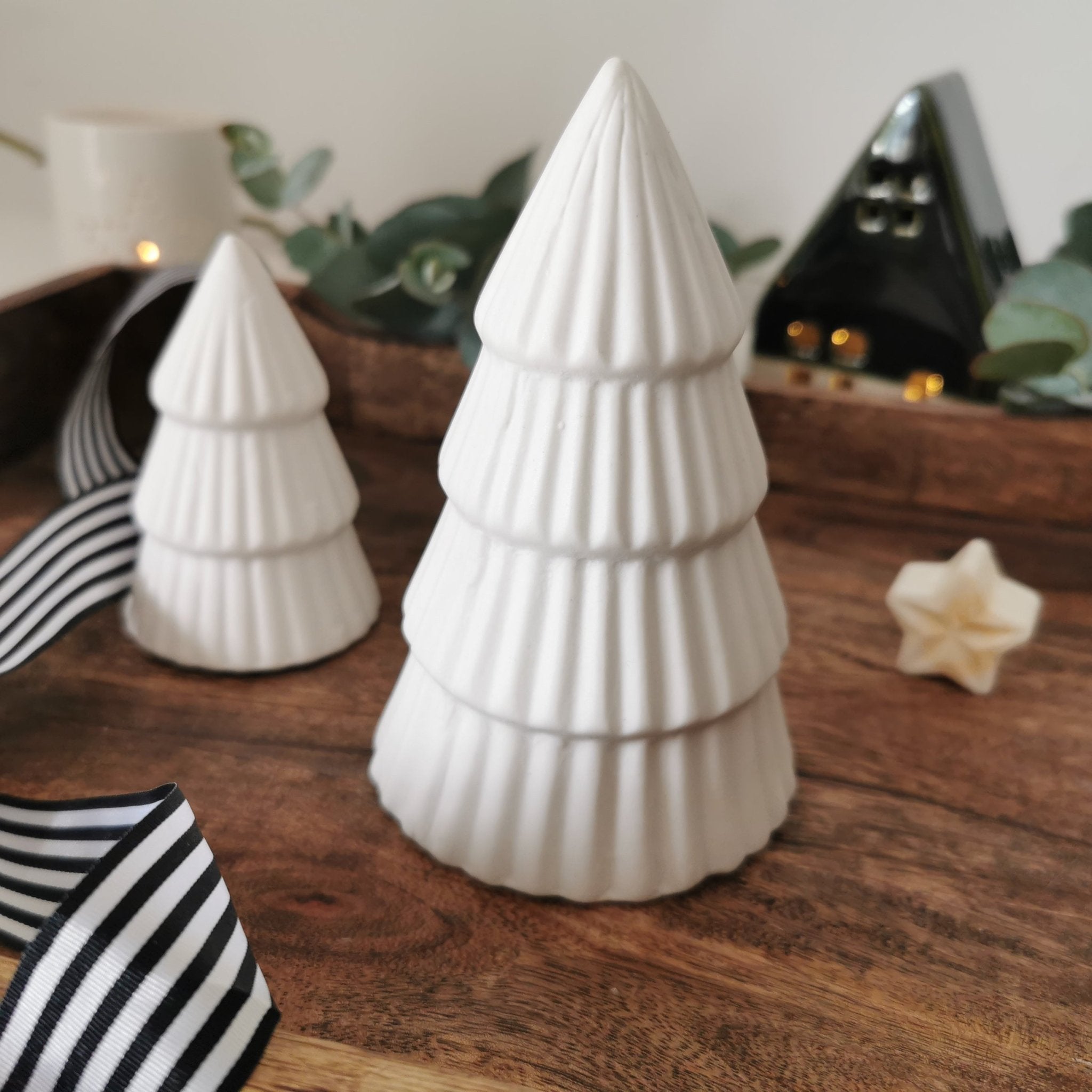 Set of 3 White Matt Ribbed Christmas Tree Ornament Decoration