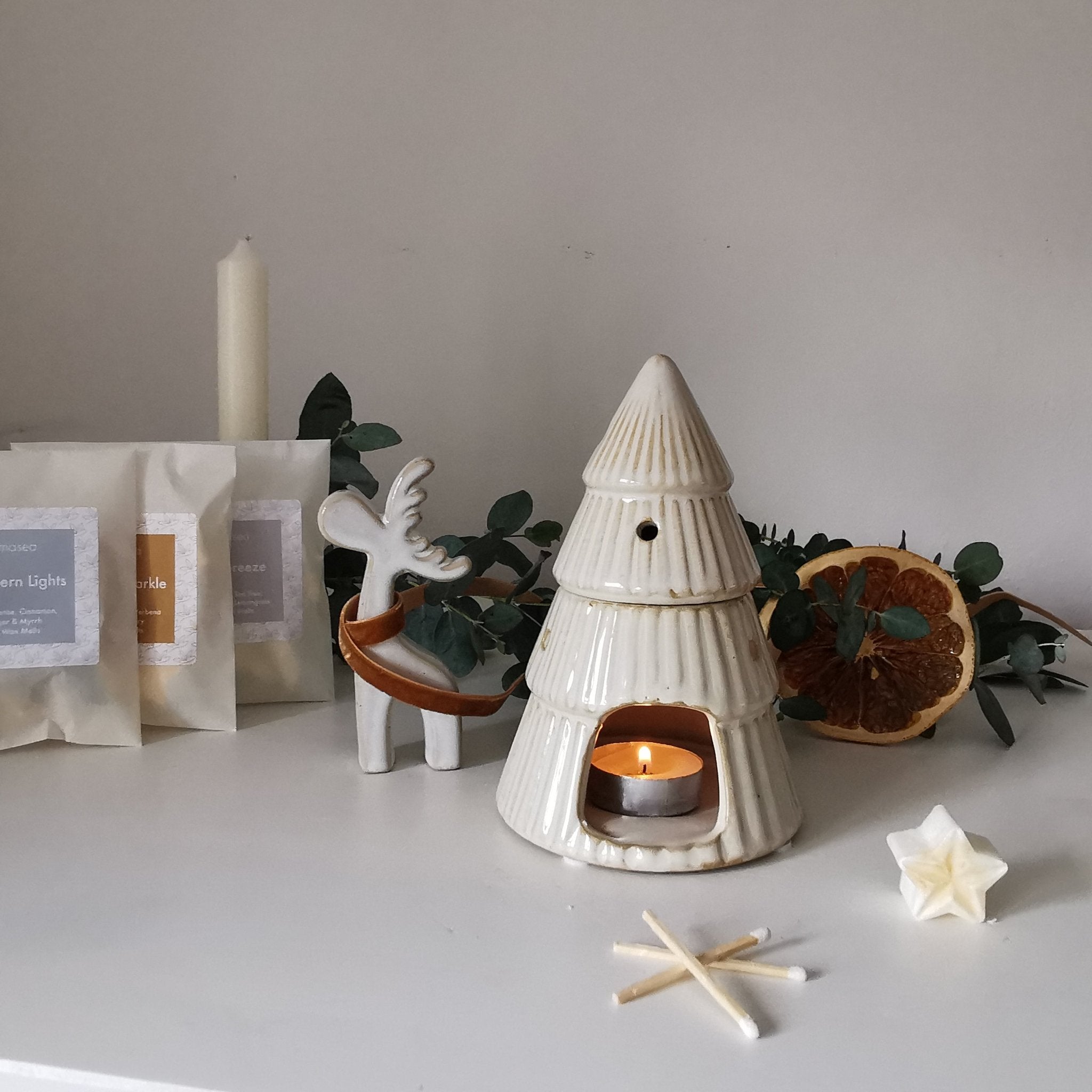 Reactive Glazed Christmas Tree Wax burner/ Oil warmer