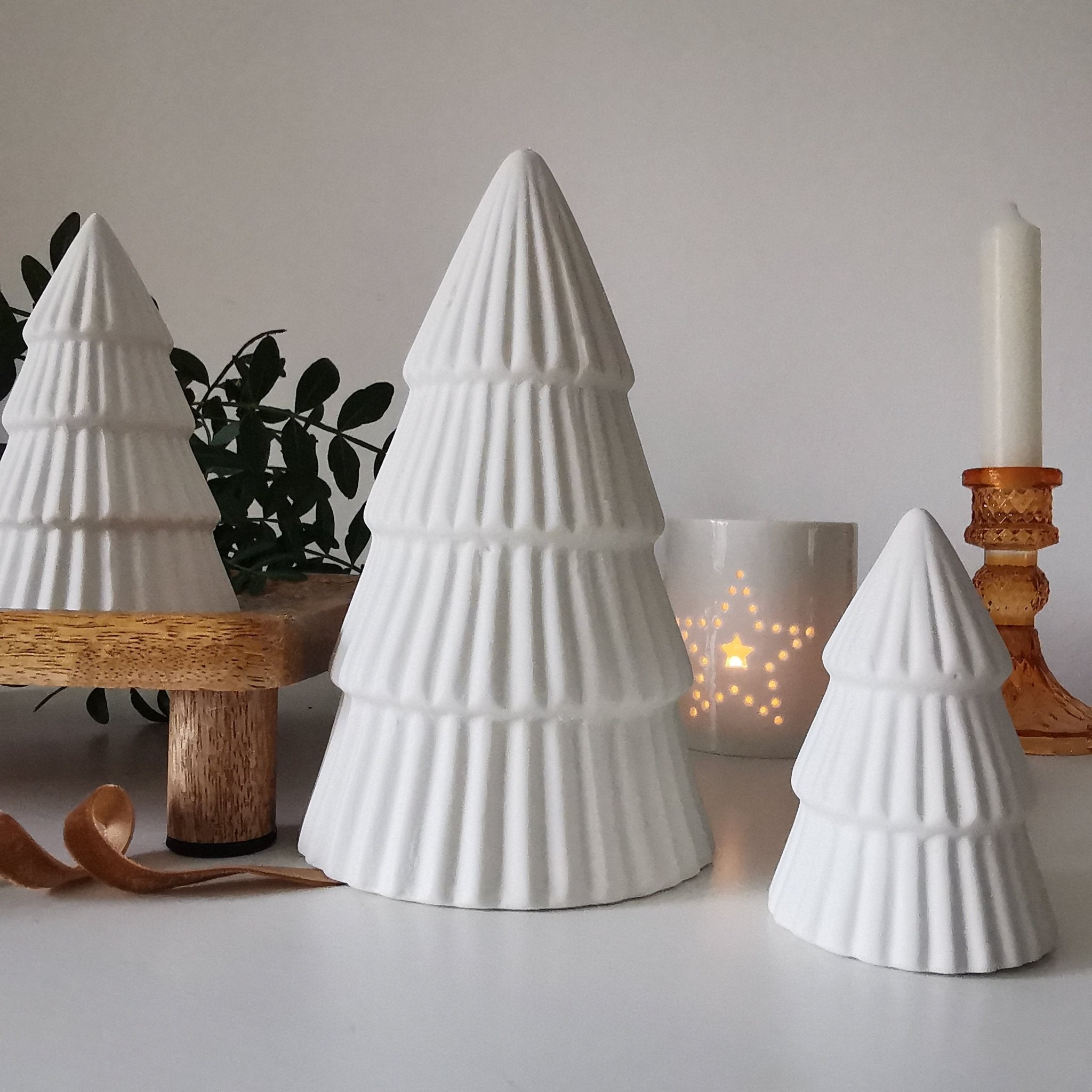 Set of 3 White Matt Ribbed Christmas Tree Ornament Decoration