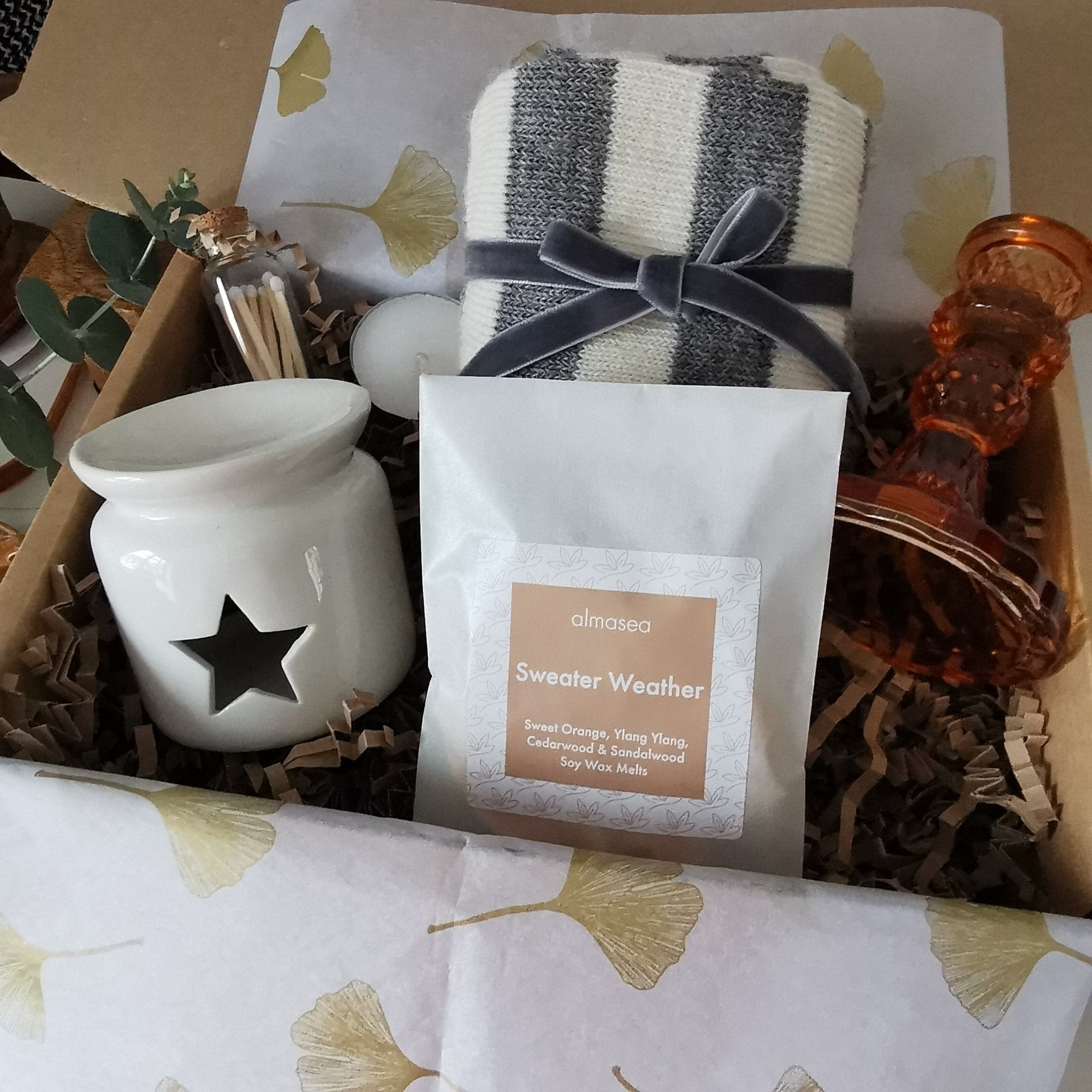 Festive Cheer Gift Box Wax Melt Burner Gift Set