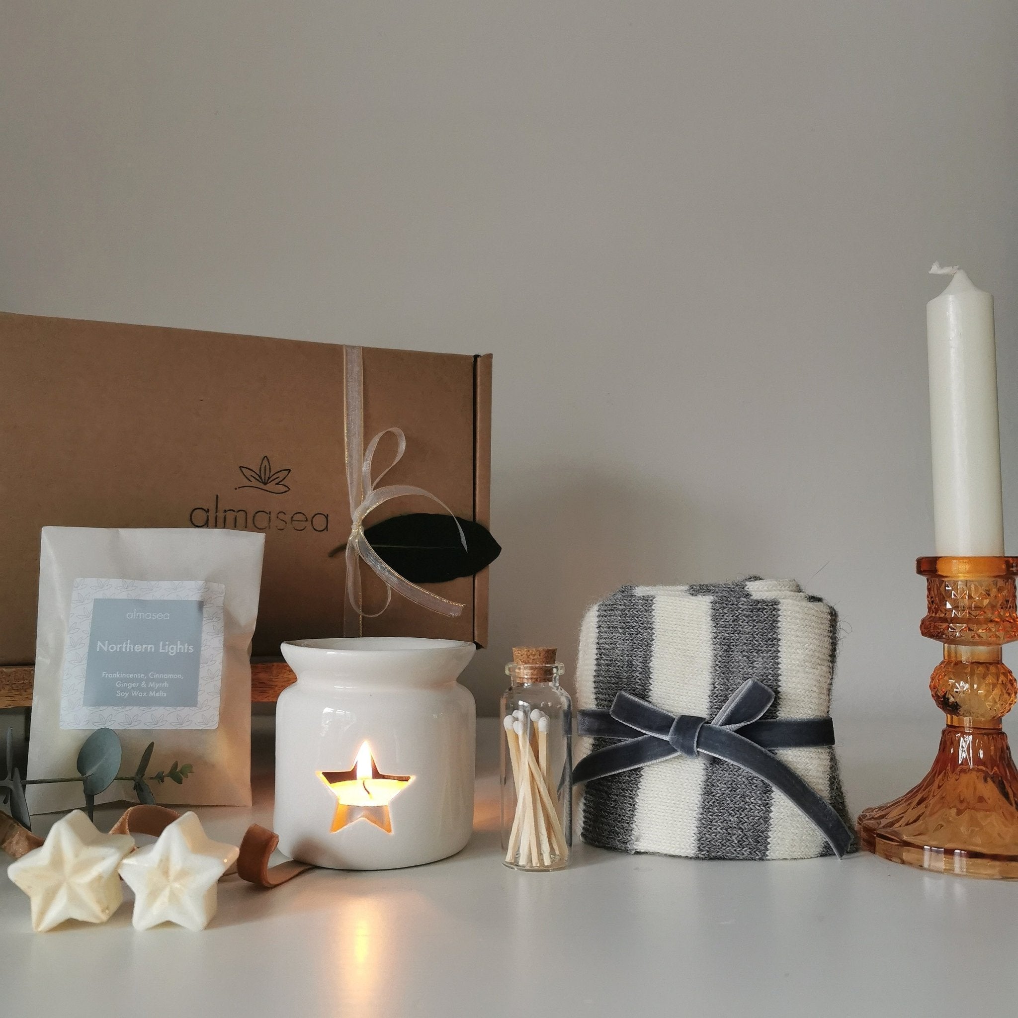 Festive Cheer Gift Box Wax Melt Burner Gift Set