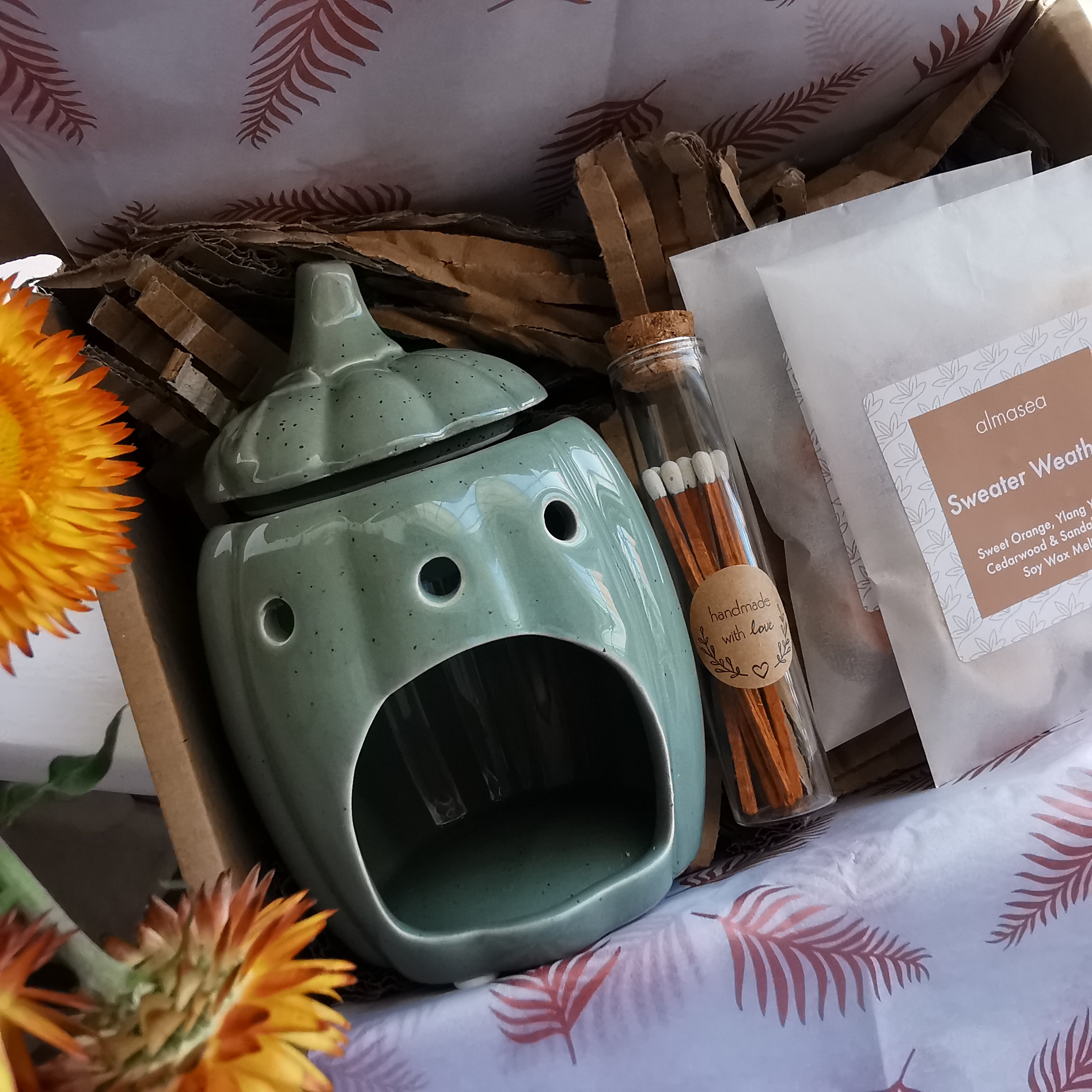 Green Pumpkin Wax Burner Gift Set with autumn Melts and matches