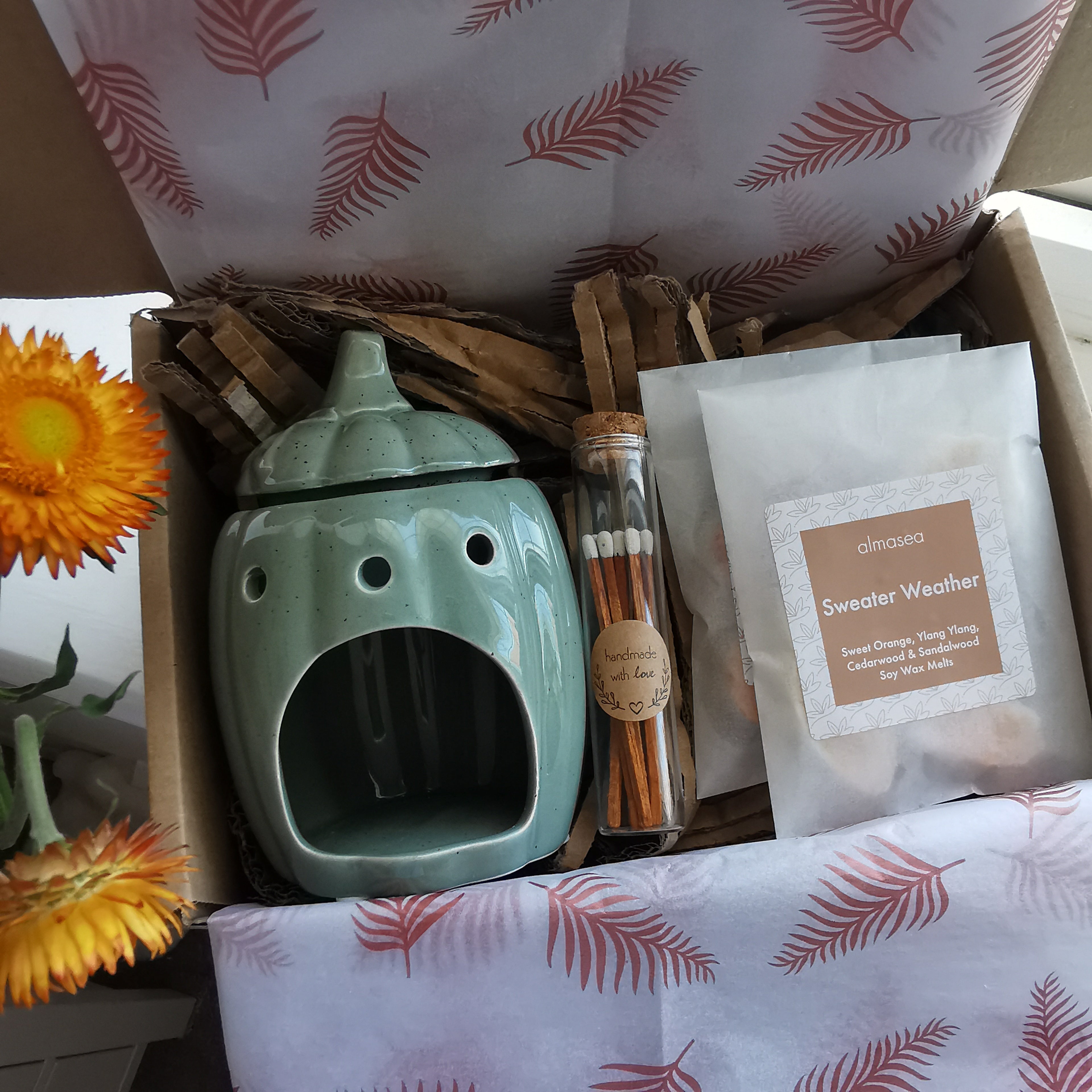 Green Pumpkin Wax Burner Gift Set with autumn Melts and matches