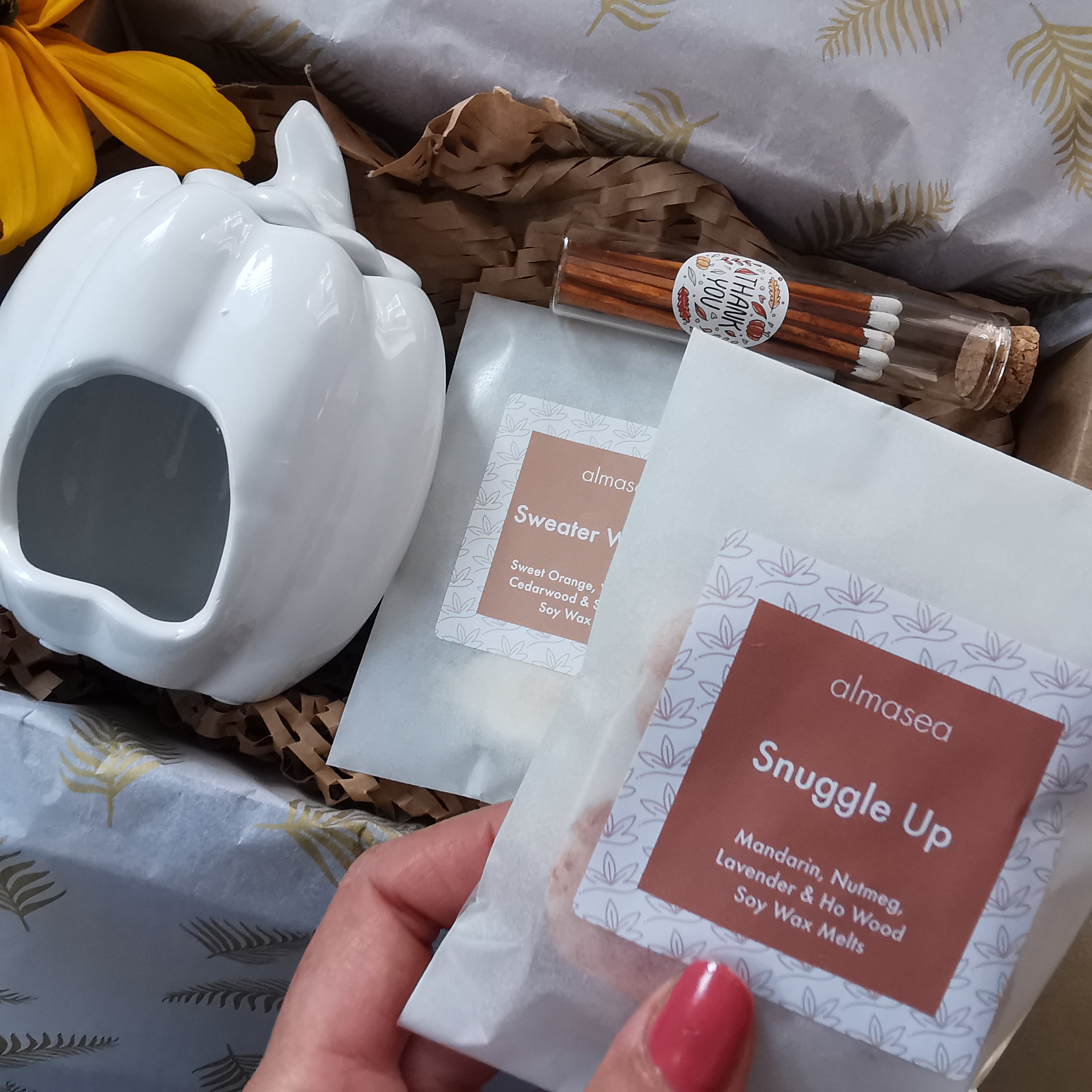 White Pumpkin Wax Burner Handcrafted Gift box & melts