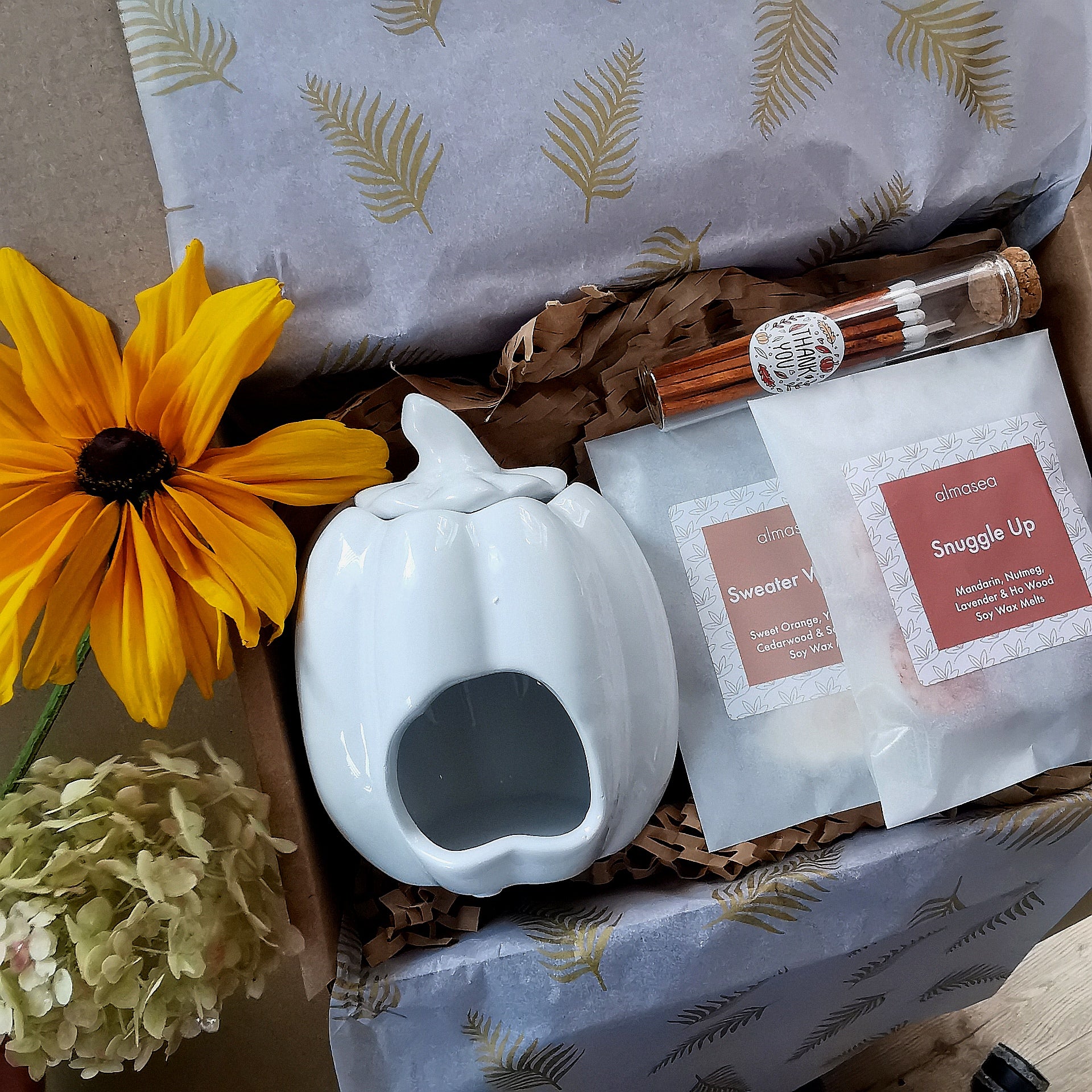 White Pumpkin Wax Burner Handcrafted Gift box & melts
