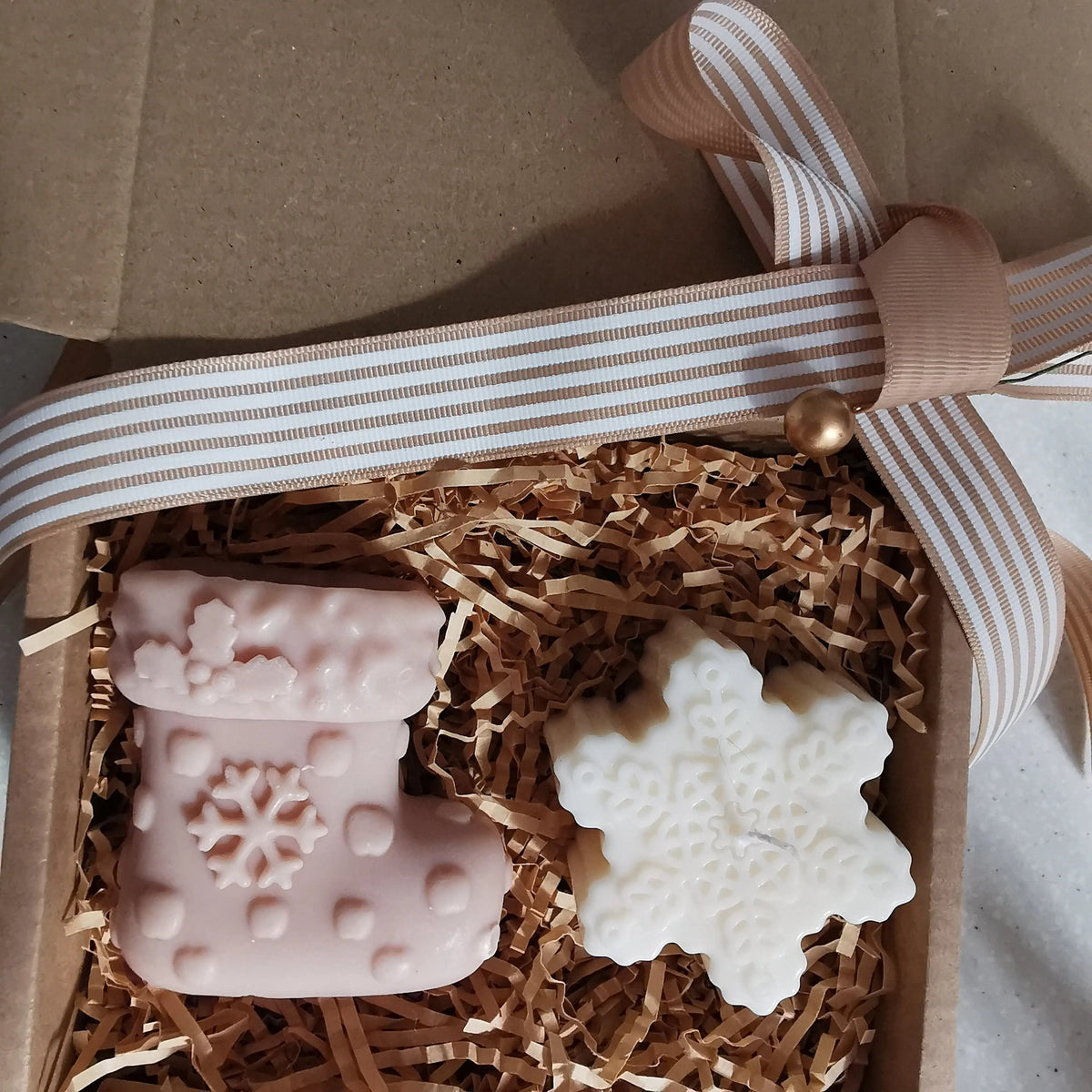 Handmade Christmas Soy Pillar Candle Gift Box   Handcrafted Sustainable Living  Almasea