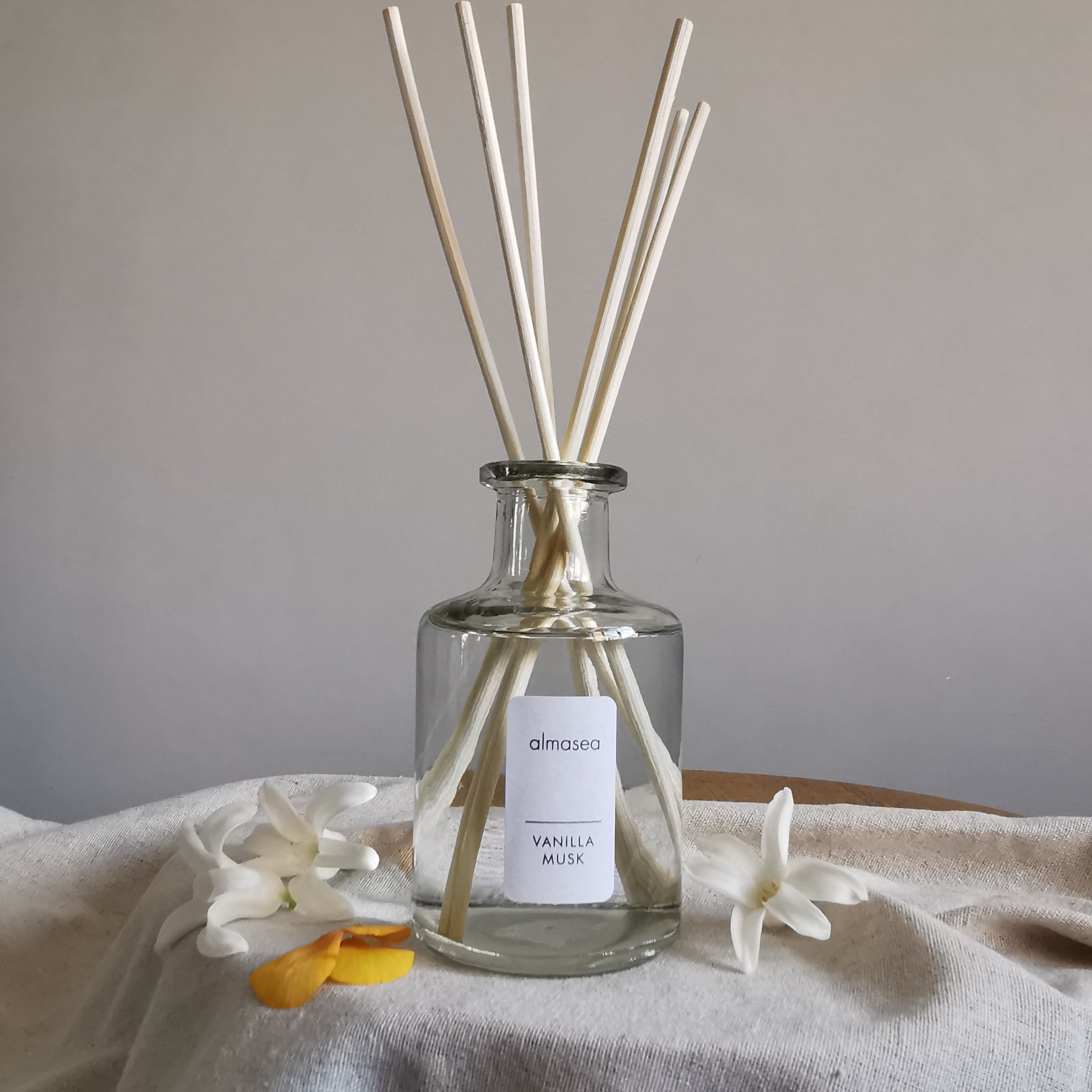 Vanilla Musk Reed Diffuser Large 200ml with Essential Oils