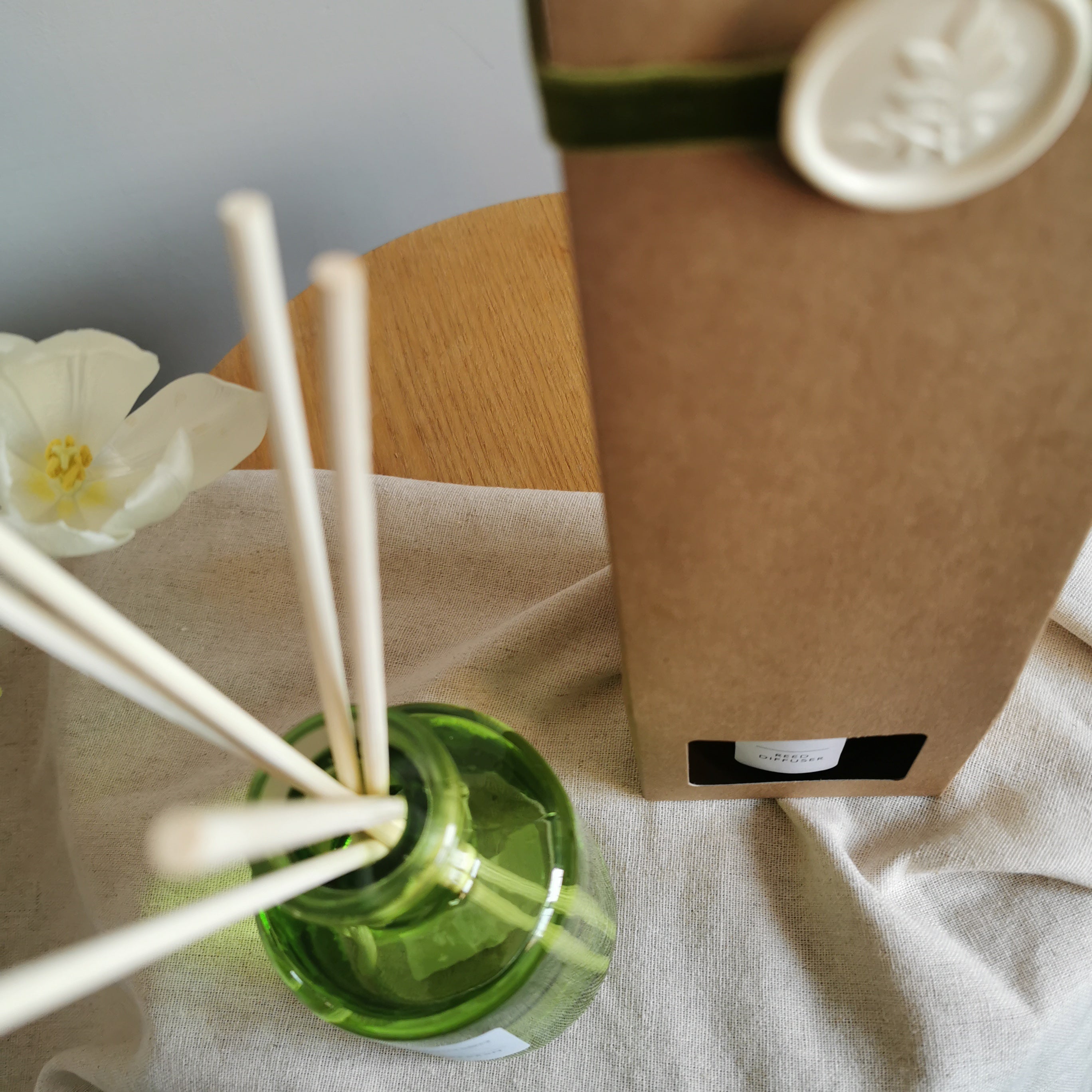 Refresh Luxury Essential Oils Reed Diffuser 200ml
