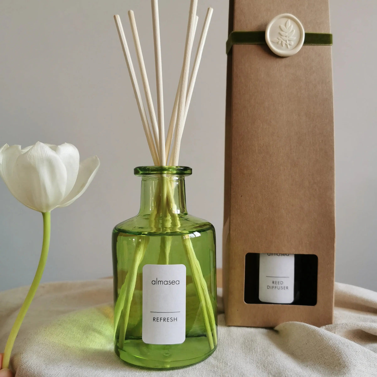 Refresh Luxury Natural Reed Diffuser 200ml essential oils Almasea