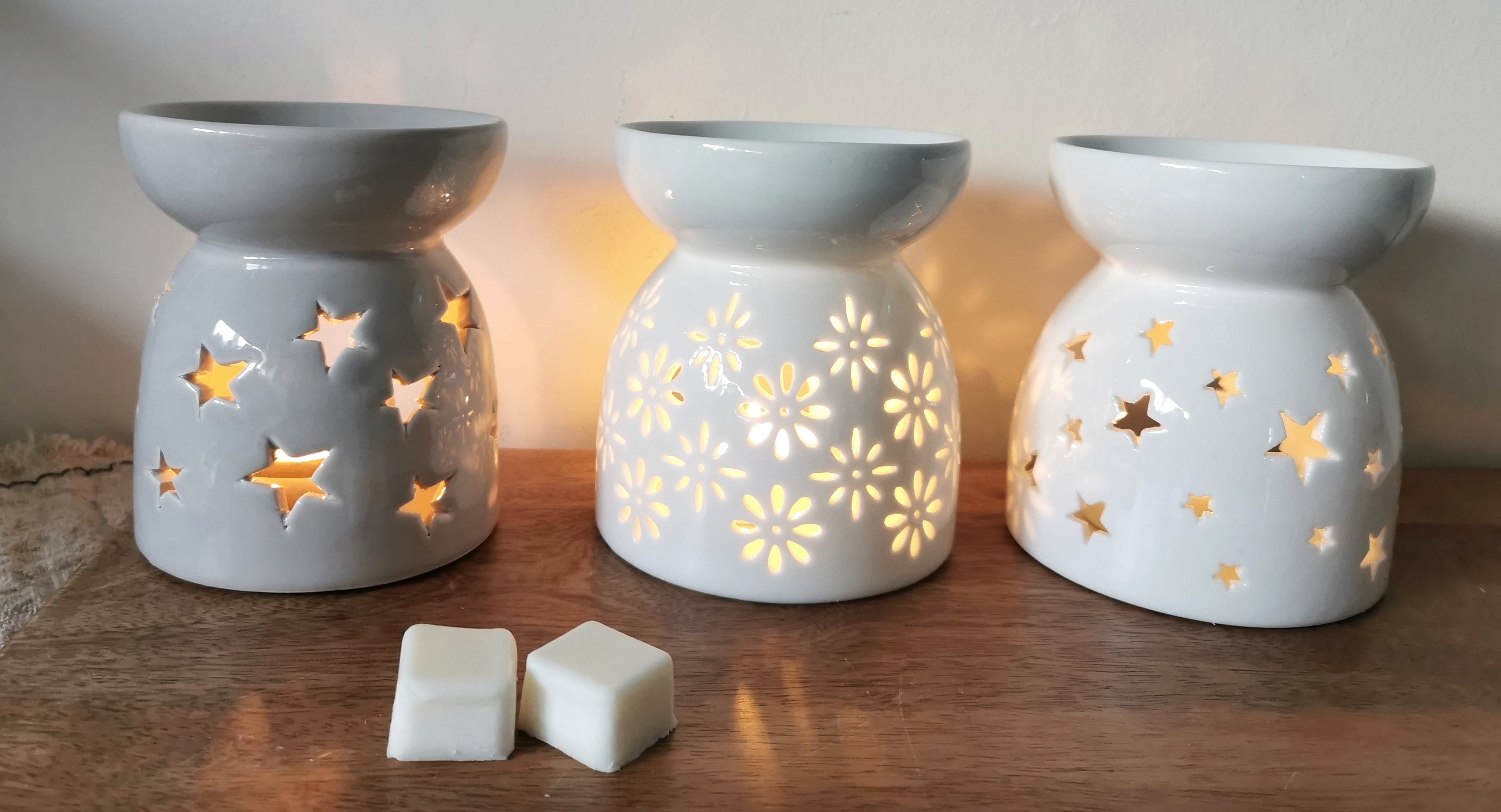 Ceramic cut out wax melt burner / oil burner Flower and Star