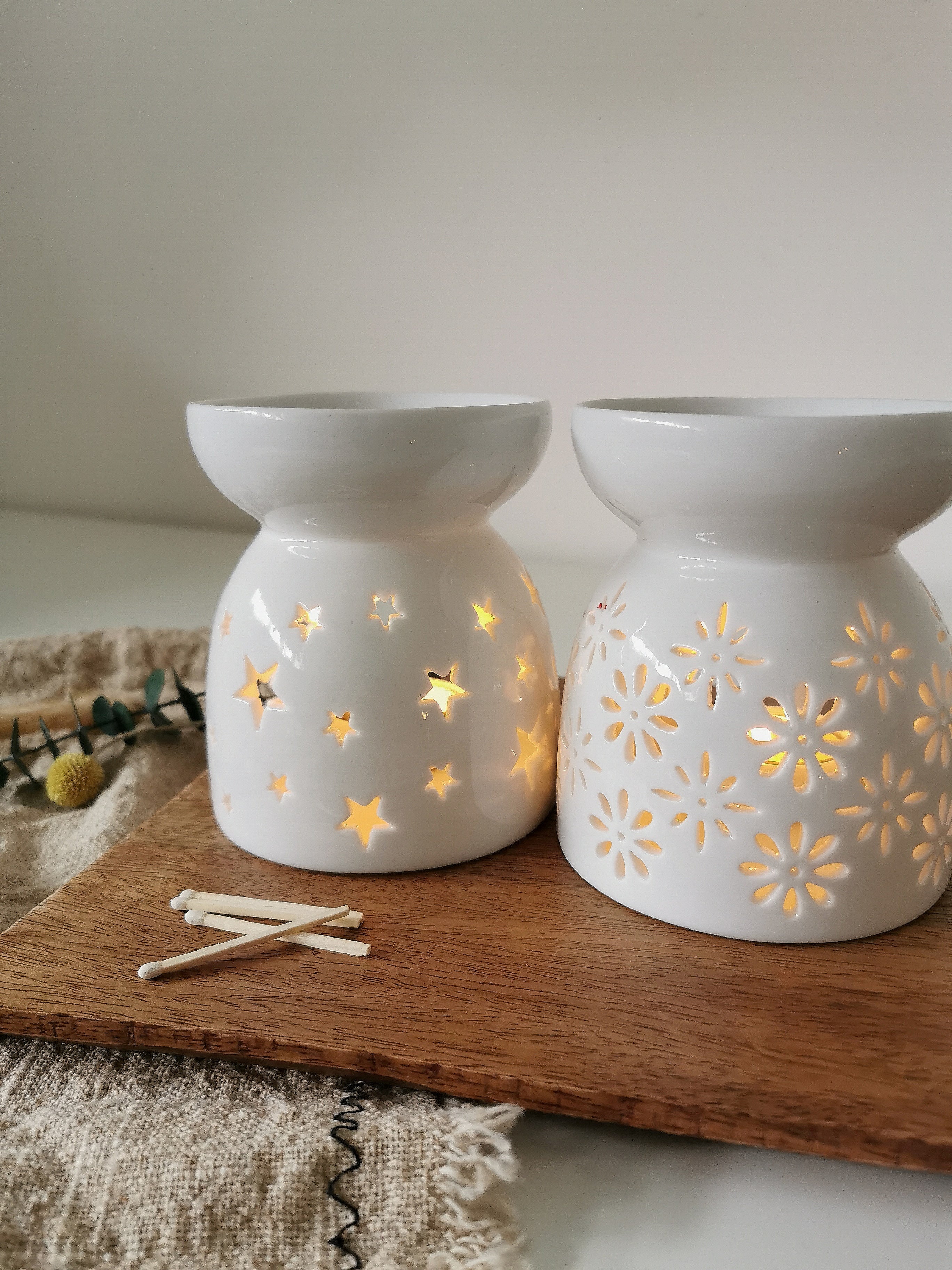 Ceramic cut out wax melt burner / oil burner Flower and Star